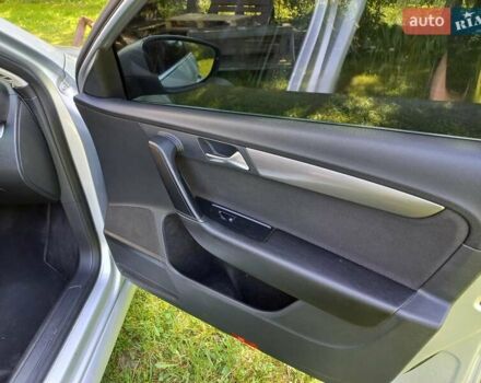 Сірий Фольксваген Пассат, об'ємом двигуна 1.6 л та пробігом 278 тис. км за 9310 $, фото 13 на Automoto.ua