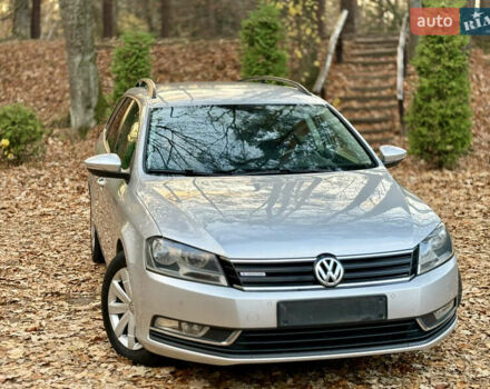 Сірий Фольксваген Пассат, об'ємом двигуна 1.6 л та пробігом 258 тис. км за 9800 $, фото 19 на Automoto.ua