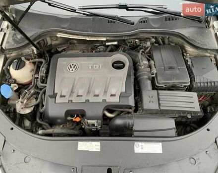 Серый Фольксваген Пассат, объемом двигателя 2 л и пробегом 258 тыс. км за 10955 $, фото 60 на Automoto.ua