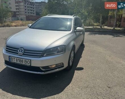 Серый Фольксваген Пассат, объемом двигателя 1.39 л и пробегом 209 тыс. км за 8700 $, фото 1 на Automoto.ua
