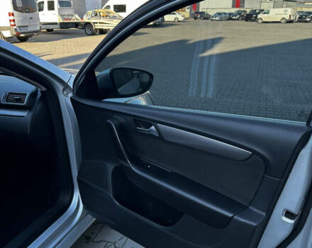 Серый Фольксваген Пассат, объемом двигателя 1.97 л и пробегом 348 тыс. км за 9900 $, фото 14 на Automoto.ua