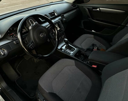 Серый Фольксваген Пассат, объемом двигателя 2 л и пробегом 280 тыс. км за 10000 $, фото 19 на Automoto.ua