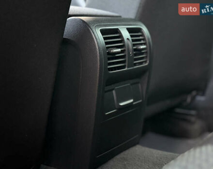 Сірий Фольксваген Пассат, об'ємом двигуна 1.6 л та пробігом 258 тис. км за 9800 $, фото 64 на Automoto.ua