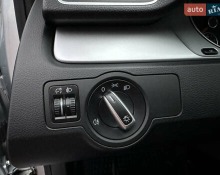 Серый Фольксваген Пассат, объемом двигателя 1.97 л и пробегом 262 тыс. км за 9700 $, фото 10 на Automoto.ua