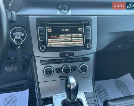 Сірий Фольксваген Пассат, об'ємом двигуна 2 л та пробігом 257 тис. км за 11490 $, фото 13 на Automoto.ua