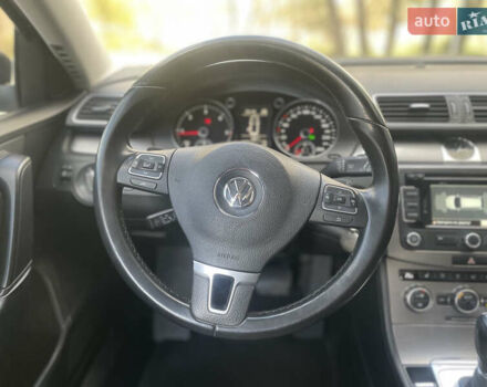 Серый Фольксваген Пассат, объемом двигателя 2 л и пробегом 217 тыс. км за 11300 $, фото 7 на Automoto.ua