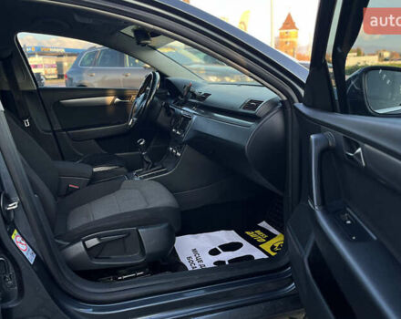 Сірий Фольксваген Пассат, об'ємом двигуна 1.6 л та пробігом 212 тис. км за 8700 $, фото 19 на Automoto.ua