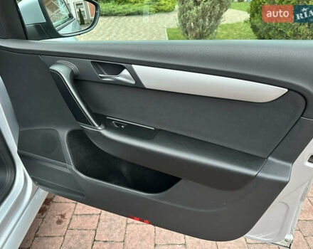 Серый Фольксваген Пассат, объемом двигателя 1.97 л и пробегом 260 тыс. км за 9850 $, фото 18 на Automoto.ua