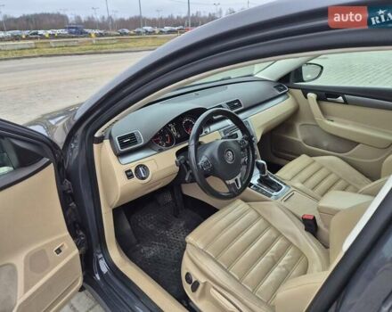 Серый Фольксваген Пассат, объемом двигателя 2 л и пробегом 328 тыс. км за 11000 $, фото 27 на Automoto.ua