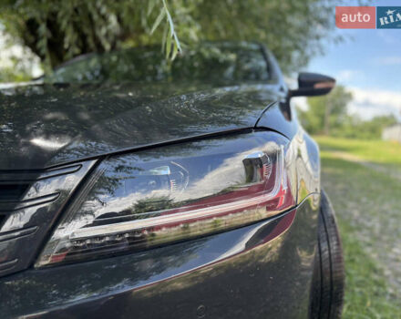 Серый Фольксваген Пассат, объемом двигателя 2 л и пробегом 270 тыс. км за 12500 $, фото 9 на Automoto.ua