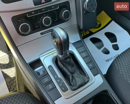 Серый Фольксваген Пассат, объемом двигателя 1.97 л и пробегом 210 тыс. км за 10700 $, фото 15 на Automoto.ua