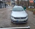 Серый Фольксваген Пассат, объемом двигателя 2 л и пробегом 328 тыс. км за 10700 $, фото 1 на Automoto.ua