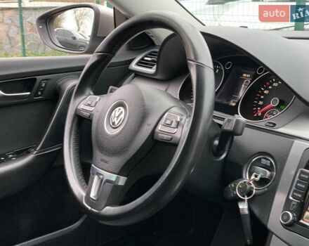 Серый Фольксваген Пассат, объемом двигателя 2 л и пробегом 258 тыс. км за 10955 $, фото 33 на Automoto.ua