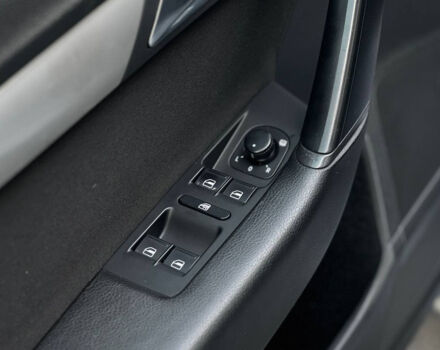 Серый Фольксваген Пассат, объемом двигателя 1.6 л и пробегом 225 тыс. км за 10500 $, фото 9 на Automoto.ua