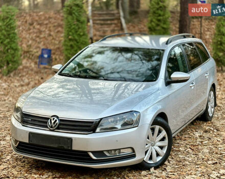Сірий Фольксваген Пассат, об'ємом двигуна 1.6 л та пробігом 258 тис. км за 9800 $, фото 5 на Automoto.ua