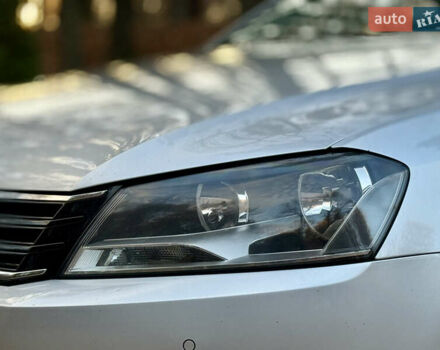 Сірий Фольксваген Пассат, об'ємом двигуна 1.6 л та пробігом 258 тис. км за 9800 $, фото 6 на Automoto.ua