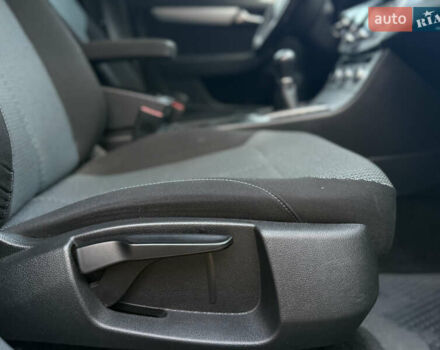 Сірий Фольксваген Пассат, об'ємом двигуна 1.6 л та пробігом 258 тис. км за 9800 $, фото 74 на Automoto.ua