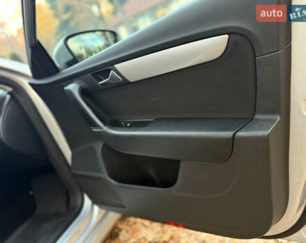 Сірий Фольксваген Пассат, об'ємом двигуна 1.6 л та пробігом 258 тис. км за 9800 $, фото 77 на Automoto.ua