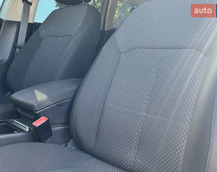 Серый Фольксваген Пассат, объемом двигателя 1.97 л и пробегом 210 тыс. км за 10700 $, фото 11 на Automoto.ua