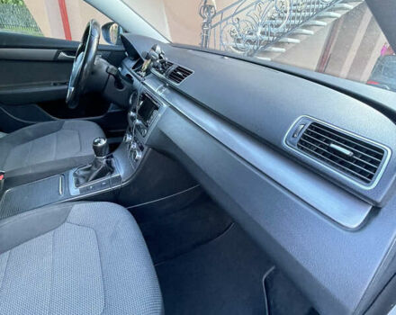 Сірий Фольксваген Пассат, об'ємом двигуна 2 л та пробігом 383 тис. км за 11500 $, фото 16 на Automoto.ua