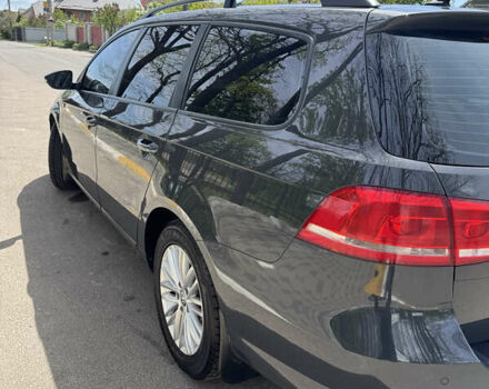 Серый Фольксваген Пассат, объемом двигателя 2 л и пробегом 278 тыс. км за 10300 $, фото 2 на Automoto.ua