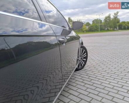 Серый Фольксваген Пассат, объемом двигателя 1.6 л и пробегом 335 тыс. км за 10250 $, фото 12 на Automoto.ua