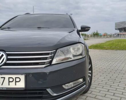 Серый Фольксваген Пассат, объемом двигателя 1.6 л и пробегом 335 тыс. км за 10250 $, фото 1 на Automoto.ua