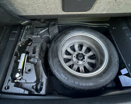 Серый Фольксваген Пассат, объемом двигателя 1.6 л и пробегом 251 тыс. км за 9200 $, фото 10 на Automoto.ua