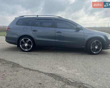 Серый Фольксваген Пассат, объемом двигателя 1.6 л и пробегом 333 тыс. км за 9300 $, фото 1 на Automoto.ua