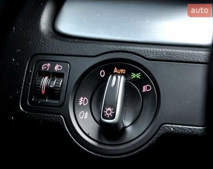 Серый Фольксваген Пассат, объемом двигателя 1.6 л и пробегом 280 тыс. км за 8800 $, фото 27 на Automoto.ua