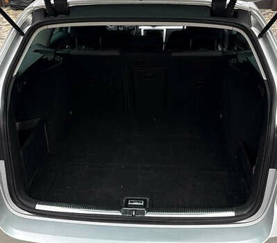 Фольксваген Пассат 2013 в Дубровице на Automoto.ua Серый Фольксваген Пассат, объемом двигателя 1.97 л и пробегом 332 тыс. км за 10500 $, фото 9 на Automoto.ua