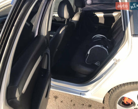 Сірий Фольксваген Пассат, об'ємом двигуна 1.6 л та пробігом 282 тис. км за 7500 $, фото 21 на Automoto.ua