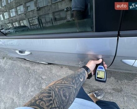 Сірий Фольксваген Пассат, об'ємом двигуна 2 л та пробігом 226 тис. км за 12800 $, фото 137 на Automoto.ua