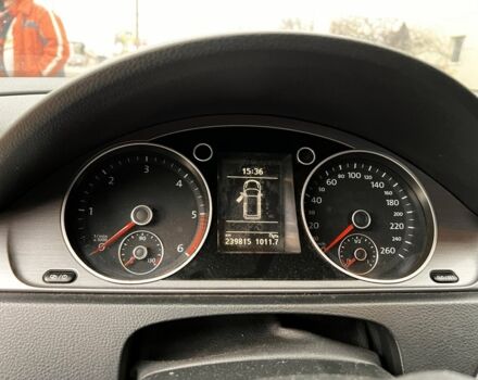 Серый Фольксваген Пассат, объемом двигателя 2 л и пробегом 239 тыс. км за 10300 $, фото 9 на Automoto.ua