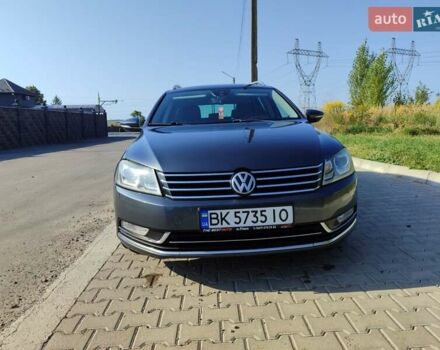 Серый Фольксваген Пассат, объемом двигателя 1.97 л и пробегом 300 тыс. км за 12000 $, фото 19 на Automoto.ua
