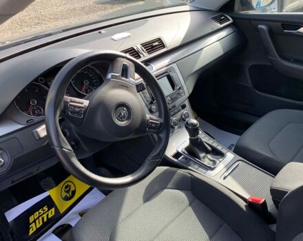 Сірий Фольксваген Пассат, об'ємом двигуна 2 л та пробігом 200 тис. км за 11899 $, фото 9 на Automoto.ua