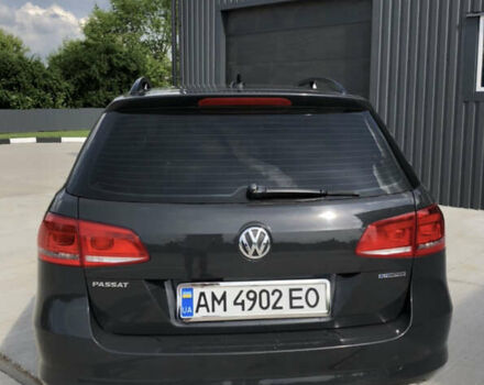 Серый Фольксваген Пассат, объемом двигателя 1.6 л и пробегом 270 тыс. км за 9999 $, фото 2 на Automoto.ua