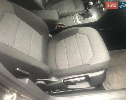 Серый Фольксваген Пассат, объемом двигателя 1.97 л и пробегом 256 тыс. км за 10899 $, фото 15 на Automoto.ua