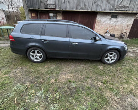 Серый Фольксваген Пассат, объемом двигателя 1.6 л и пробегом 280 тыс. км за 10500 $, фото 4 на Automoto.ua