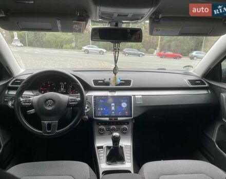 Фольксваген Пассат 2013 в Киеве на Automoto.ua Серый Фольксваген Пассат, объемом двигателя 1.97 л и пробегом 283 тыс. км за 11500 $, фото 8 на Automoto.ua