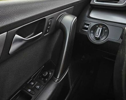 Фольксваген Пассат 2013 в Новояворовск на Automoto.ua Серый Фольксваген Пассат, объемом двигателя 1.97 л и пробегом 283 тыс. км за 11690 $, фото 22 на Automoto.ua