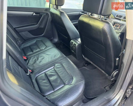 Сірий Фольксваген Пассат, об'ємом двигуна 1.6 л та пробігом 240 тис. км за 10350 $, фото 25 на Automoto.ua