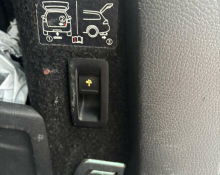 Серый Фольксваген Пассат, объемом двигателя 2 л и пробегом 272 тыс. км за 12400 $, фото 28 на Automoto.ua