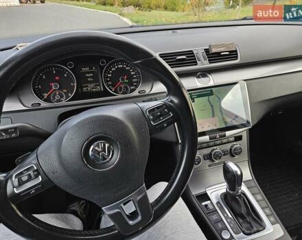 Фольксваген Пассат 2013 в Новояворовск на Automoto.ua Серый Фольксваген Пассат, объемом двигателя 1.97 л и пробегом 283 тыс. км за 11690 $, фото 18 на Automoto.ua