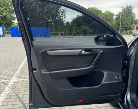 Серый Фольксваген Пассат, объемом двигателя 1.97 л и пробегом 207 тыс. км за 11500 $, фото 8 на Automoto.ua