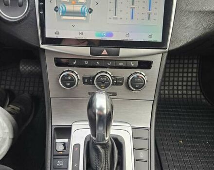 Фольксваген Пассат 2013 в Новояворовск на Automoto.ua Серый Фольксваген Пассат, объемом двигателя 1.97 л и пробегом 283 тыс. км за 11690 $, фото 26 на Automoto.ua