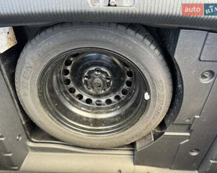 Сірий Фольксваген Пассат, об'ємом двигуна 1.6 л та пробігом 240 тис. км за 10350 $, фото 22 на Automoto.ua