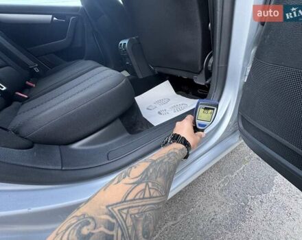 Сірий Фольксваген Пассат, об'ємом двигуна 2 л та пробігом 226 тис. км за 12800 $, фото 138 на Automoto.ua