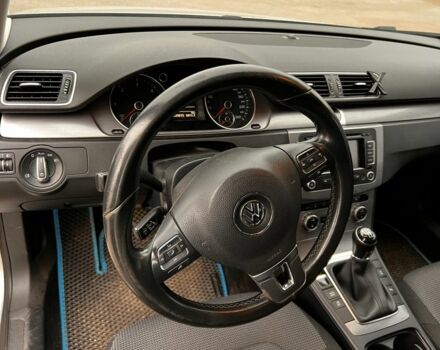 Серый Фольксваген Пассат, объемом двигателя 2 л и пробегом 239 тыс. км за 10300 $, фото 8 на Automoto.ua