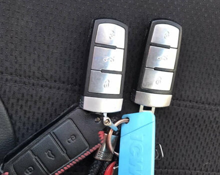 Сірий Фольксваген Пассат, об'ємом двигуна 1.6 л та пробігом 282 тис. км за 7500 $, фото 11 на Automoto.ua